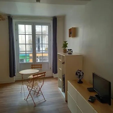 Apartment Chez Ninette_grand Studio En Centre-ville